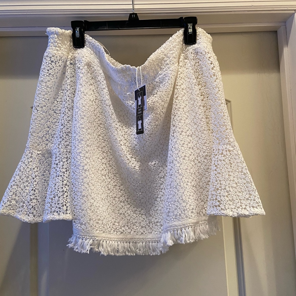 XL Kaari blue White off the shoulder blouse